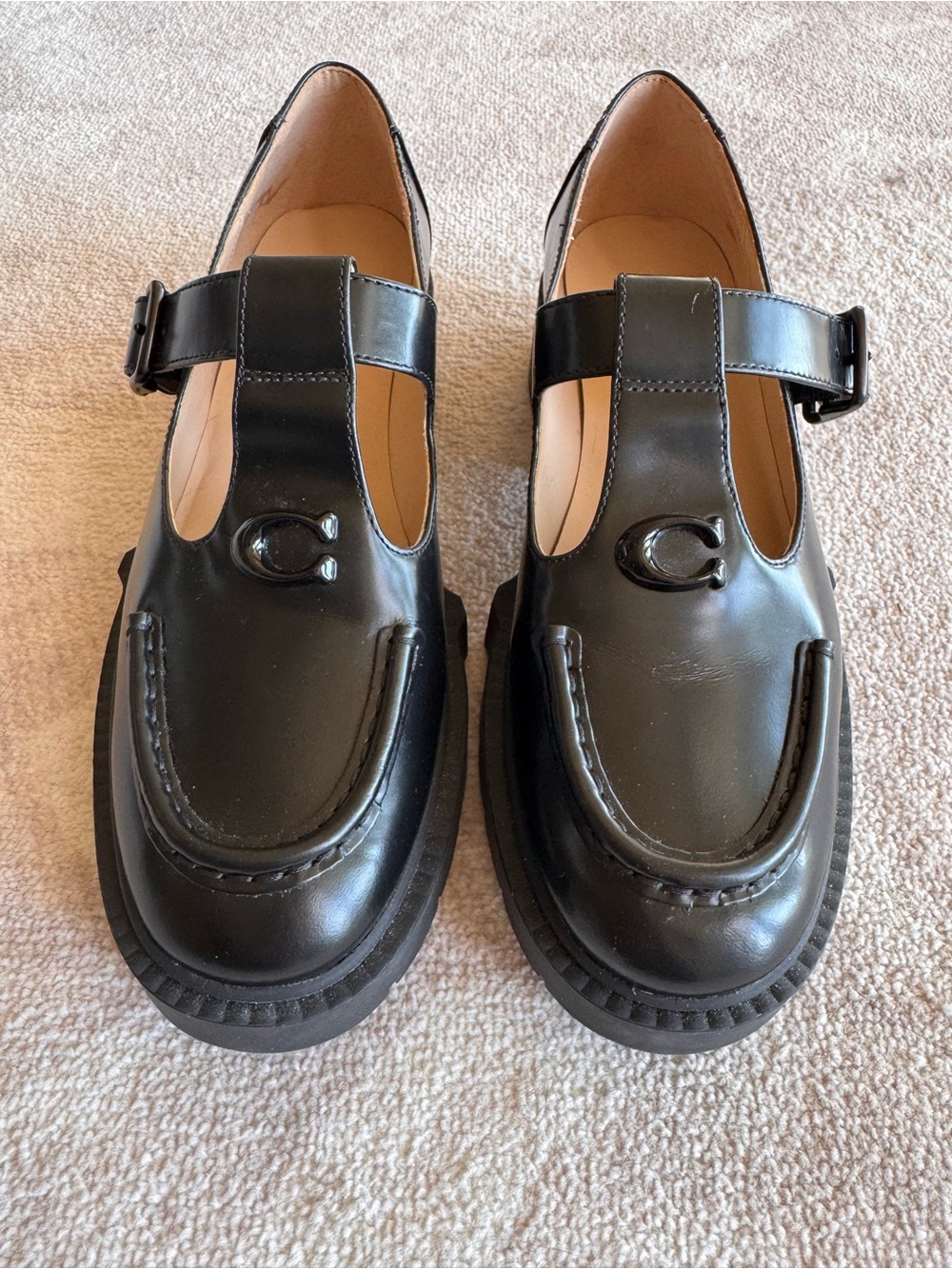 Coach Liv Mary Jane’s - like new size 6.5 - Hard to fine
